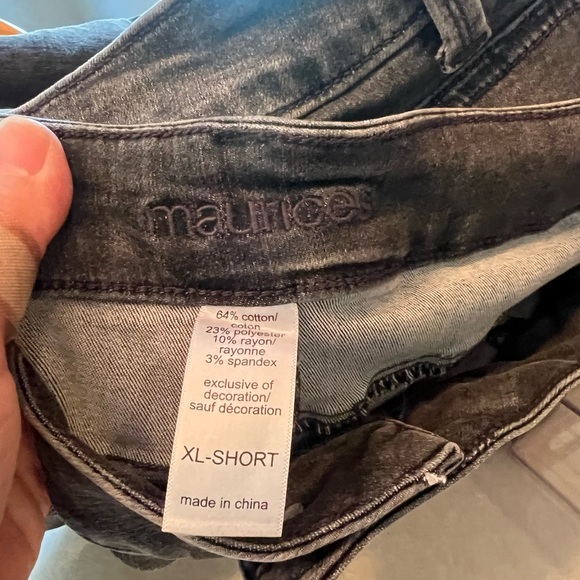 Maurice’s black/grey jeans size XL short - Picture 4 of 4